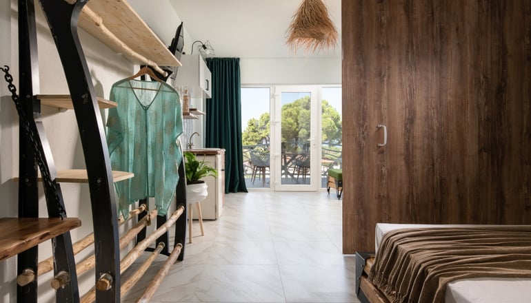 Simon King - Βουρβουρού, Χαλκιδική