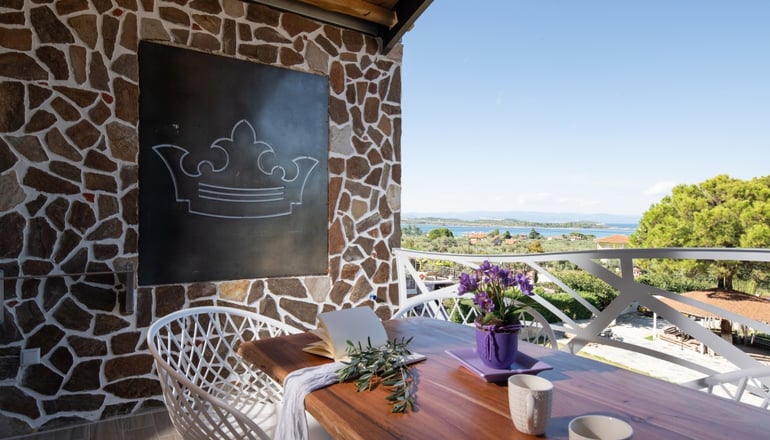 Simon King - Βουρβουρού, Χαλκιδική