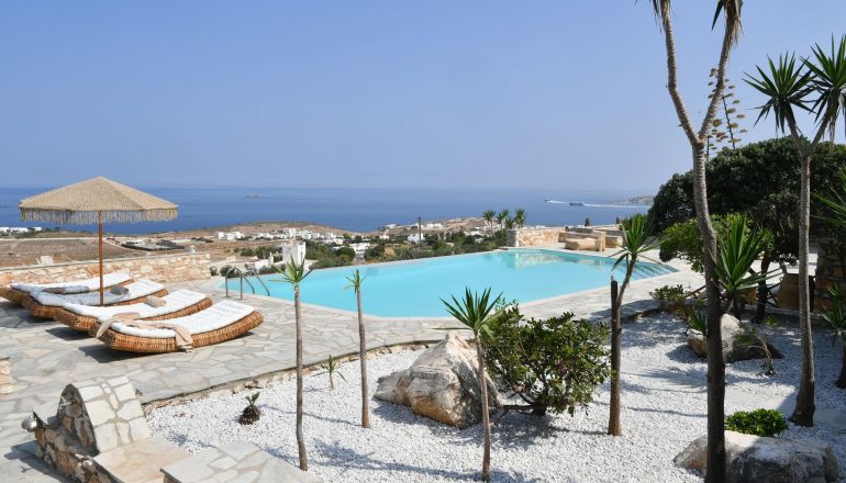 Mythic Exclusive Retreat Paros